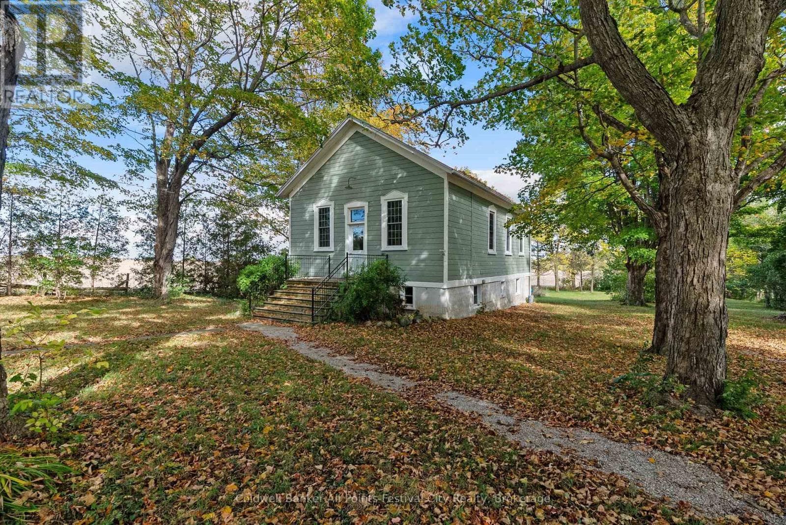 36404B HURON ROAD photo 2