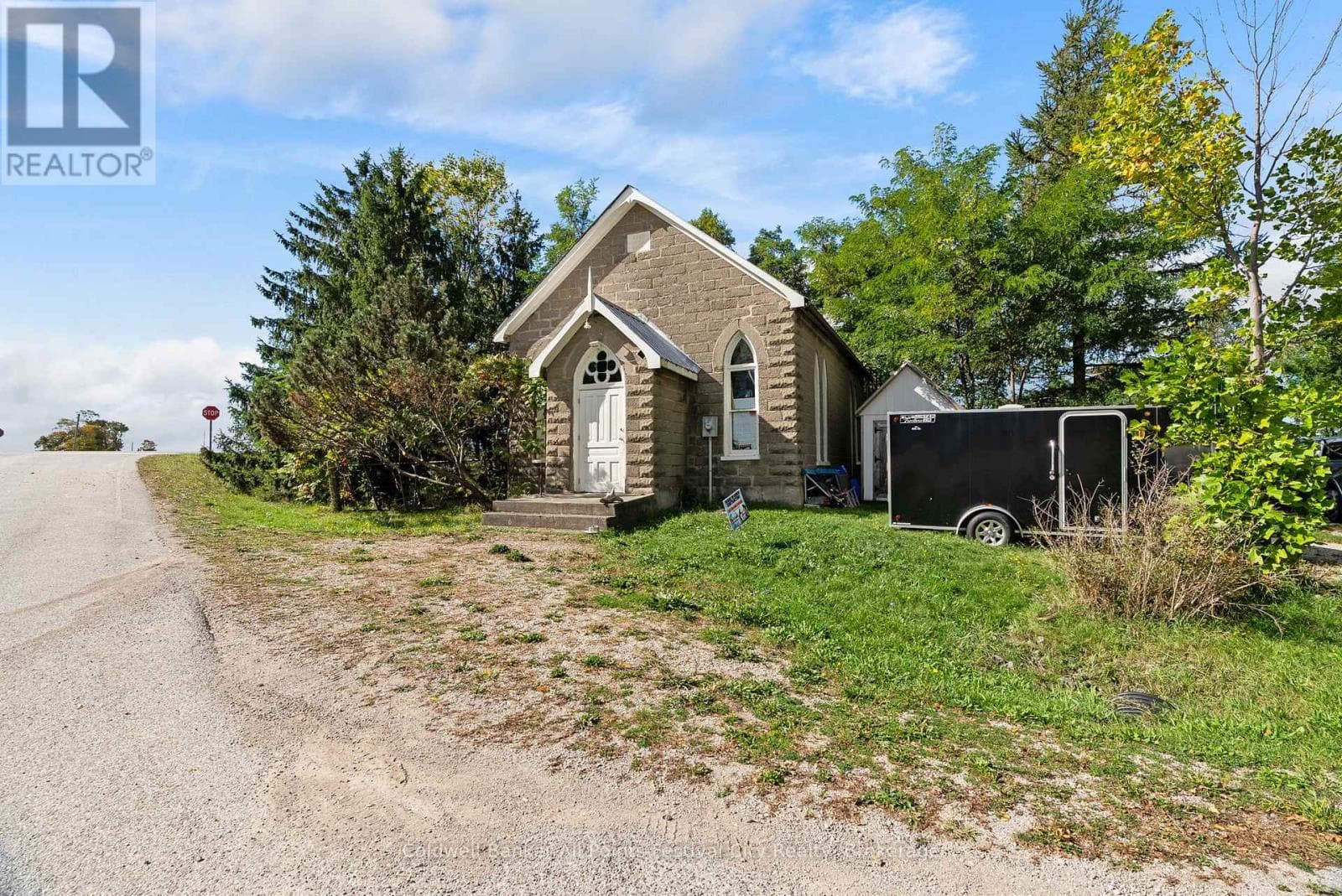36404B HURON ROAD photo 3