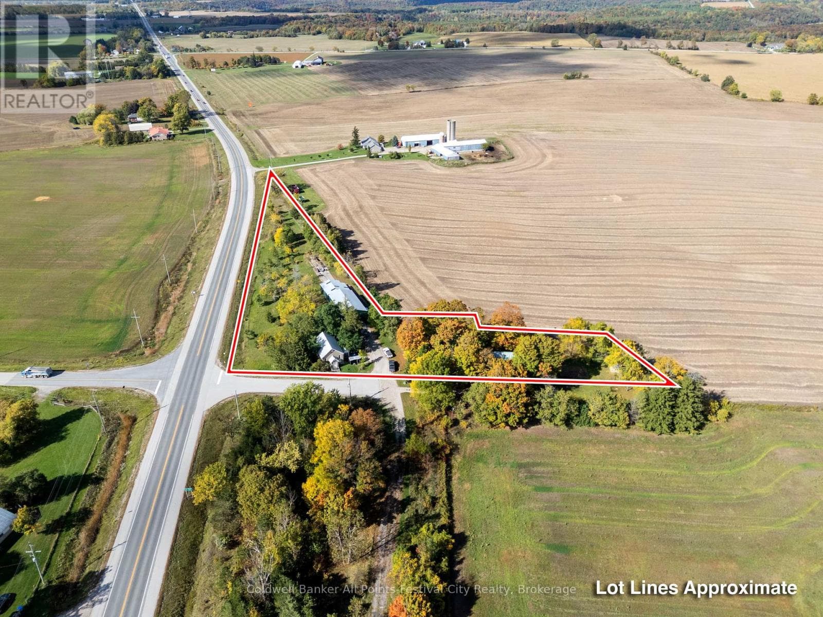 36404B HURON ROAD photo 5