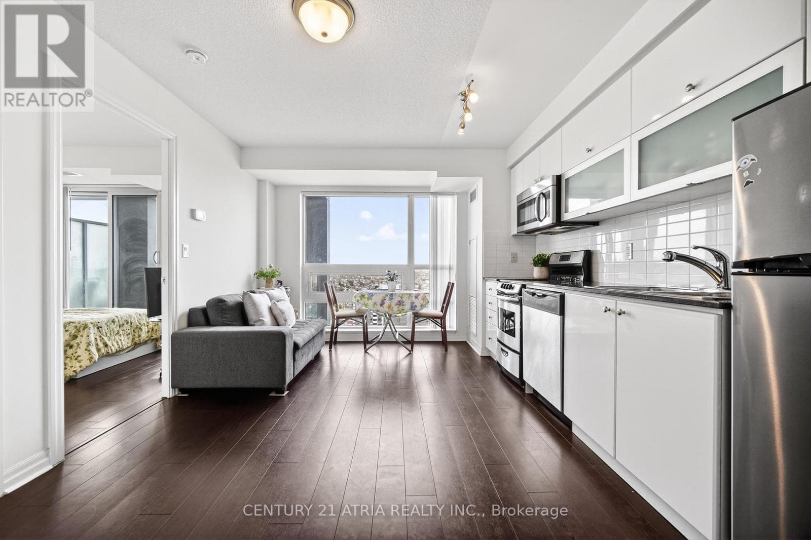 2707 - 2015 SHEPPARD AVENUE E photo 3