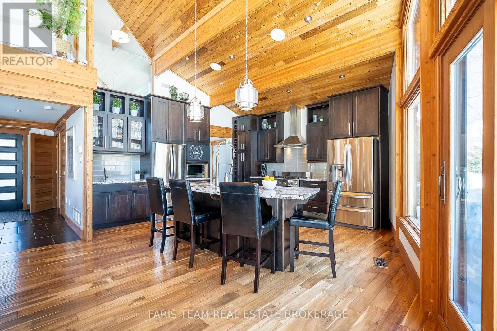 22 HOUBEN CRESCENT photo 5