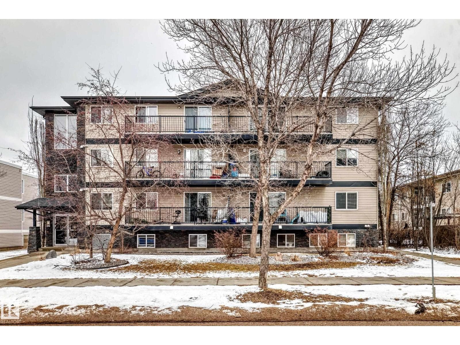 #203 11827 105 ST NW photo 3