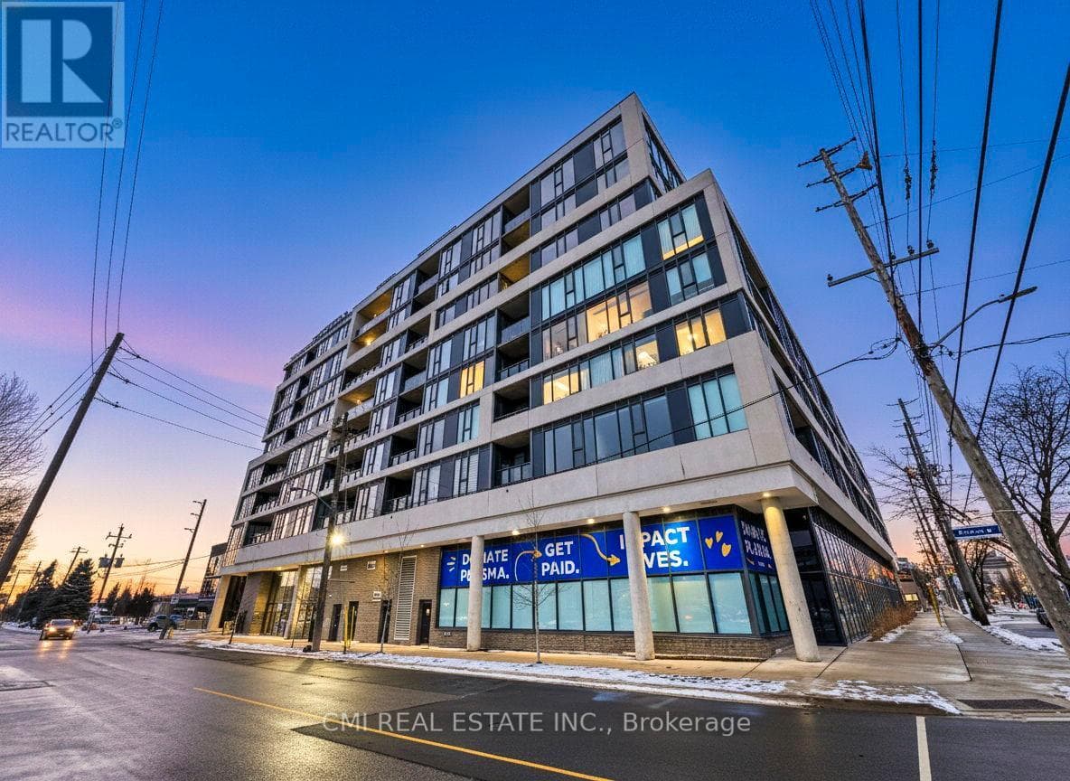 3 bed 2 bath single family at 623 - 859 THE QUEENSWAY — $549,900