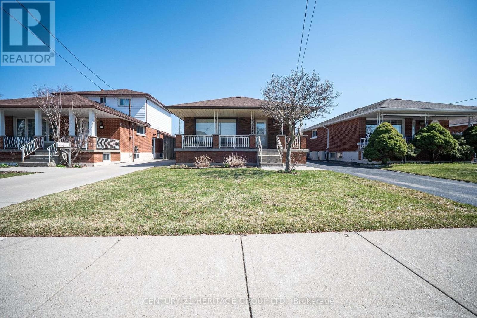 31 TERRACE DRIVE photo 2