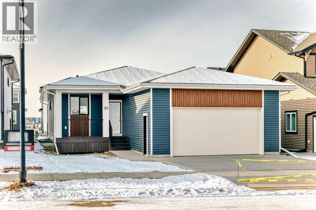 22 Tagish Avenue photo 2
