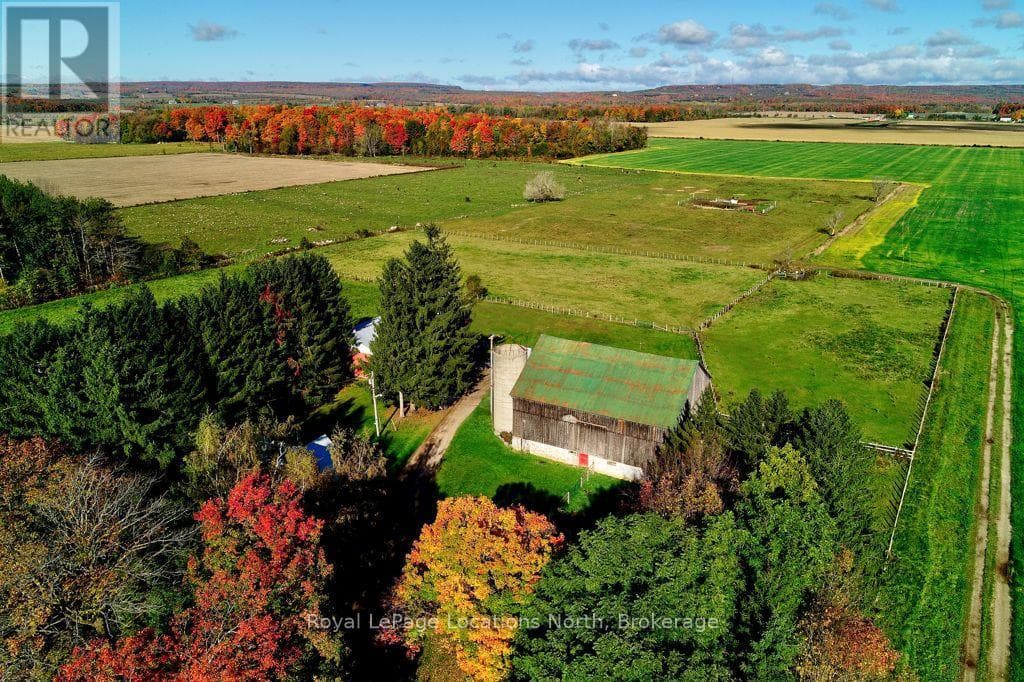 145693 GREY RD 12 ROAD photo 3