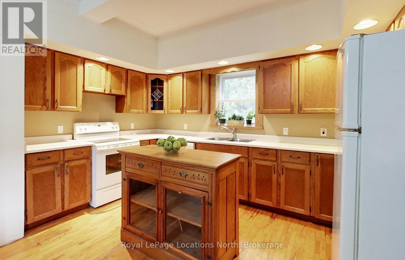 145693 GREY RD 12 ROAD photo 5