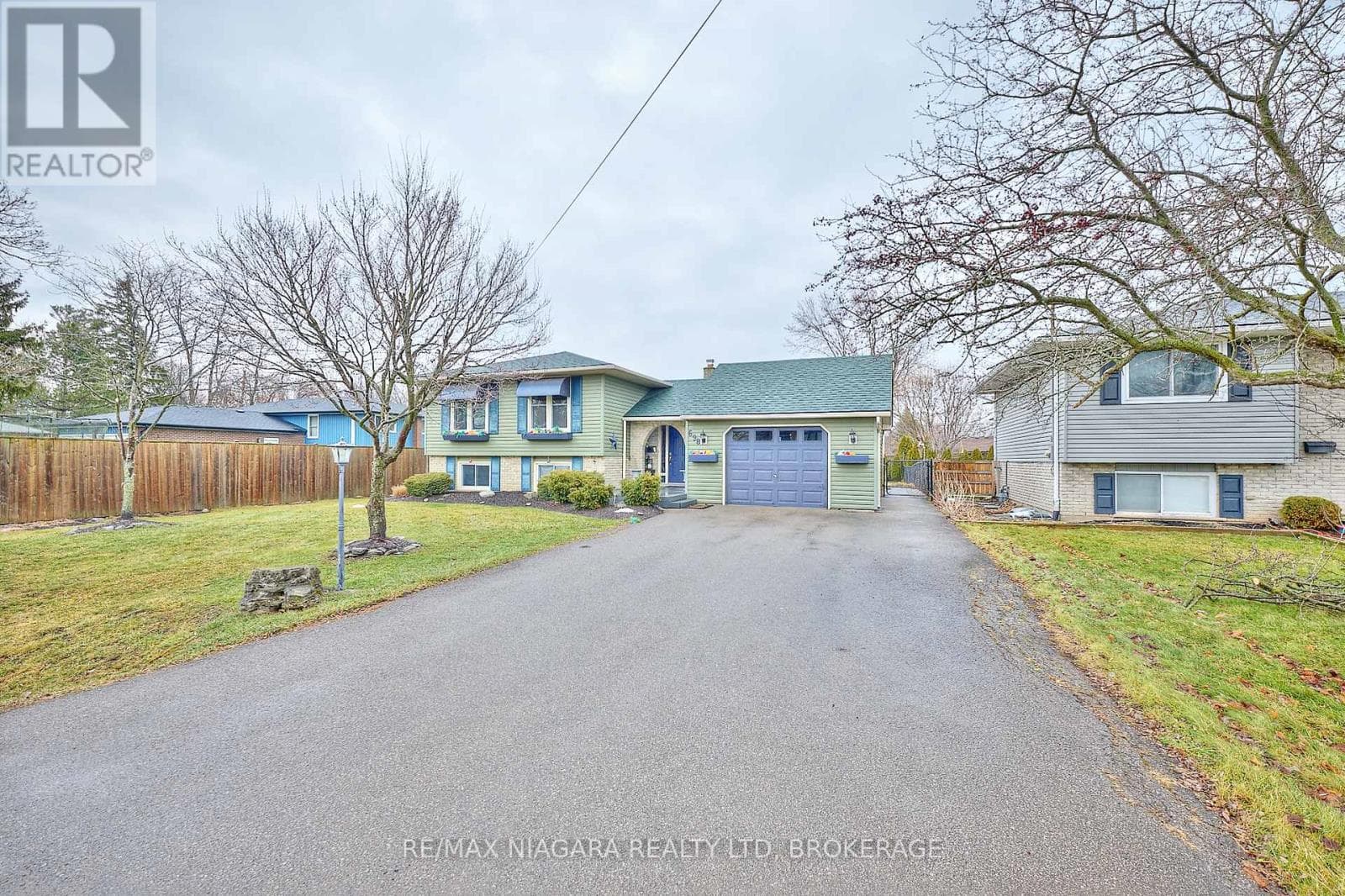698 BUFFALO ROAD photo 2