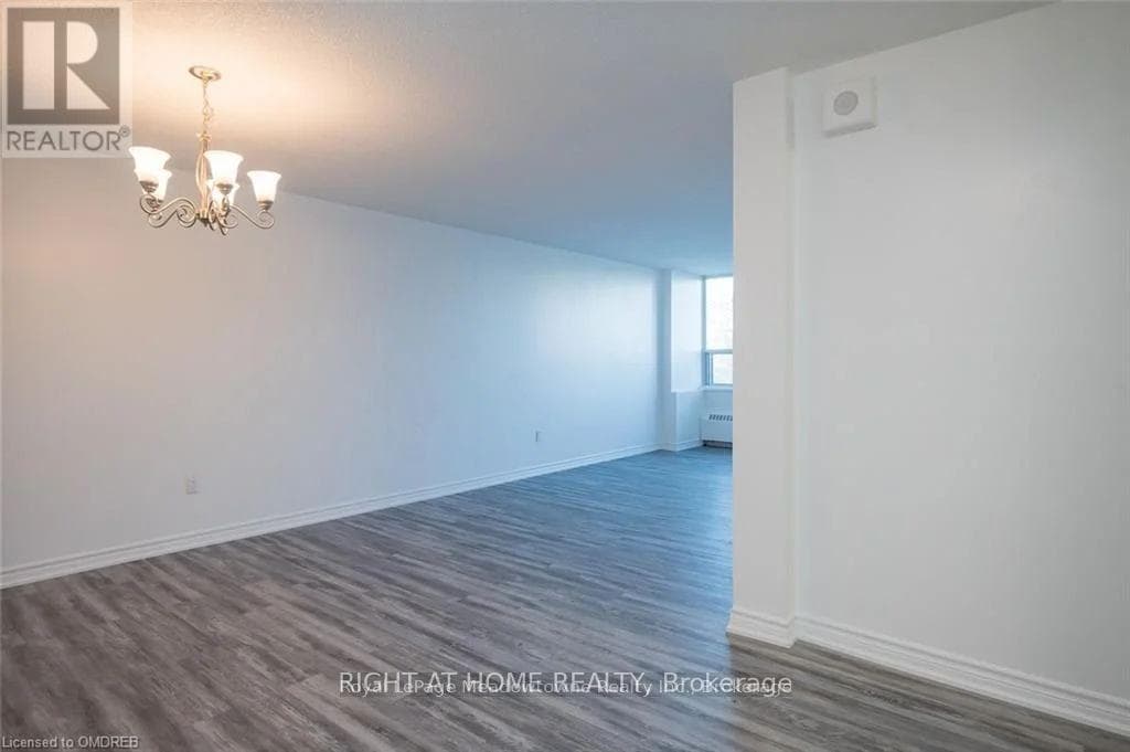 508 - 390 DIXON ROAD W photo 5