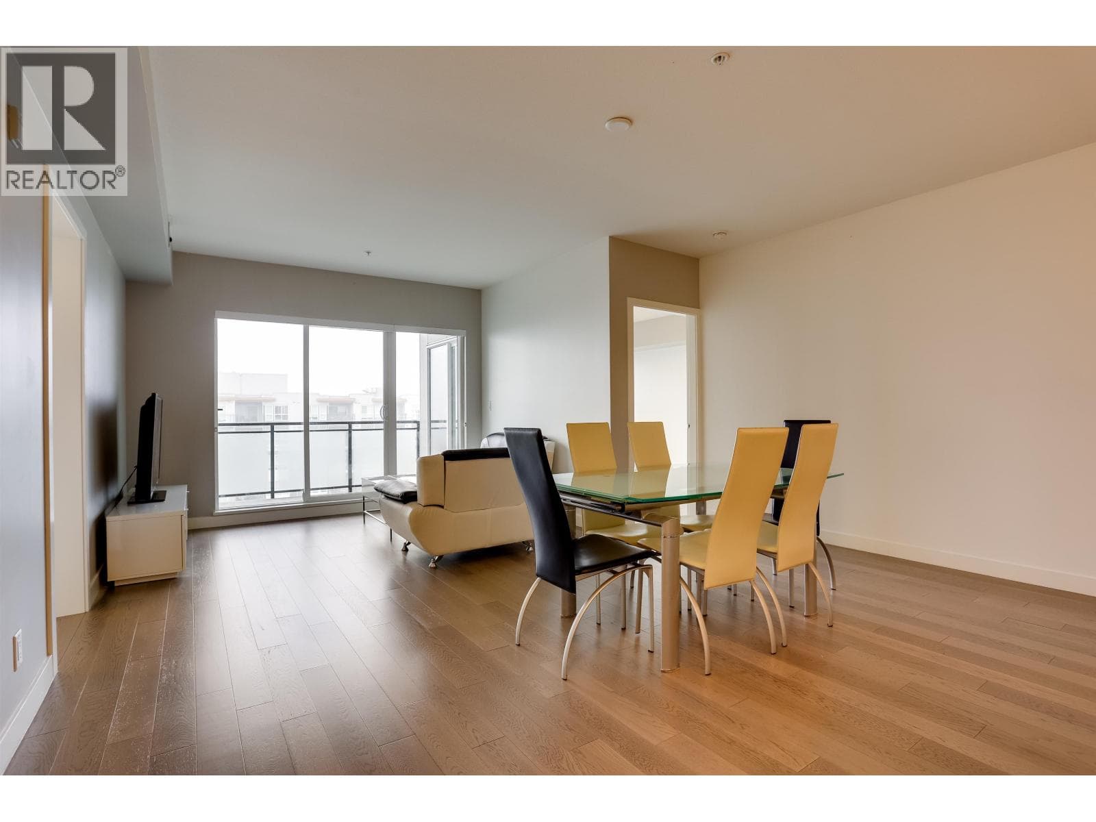 608 10177 RIVER DRIVE photo 3