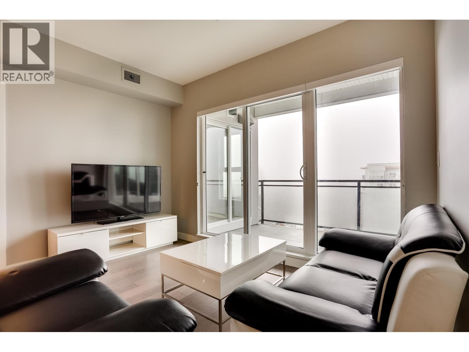 608 10177 RIVER DRIVE photo 5