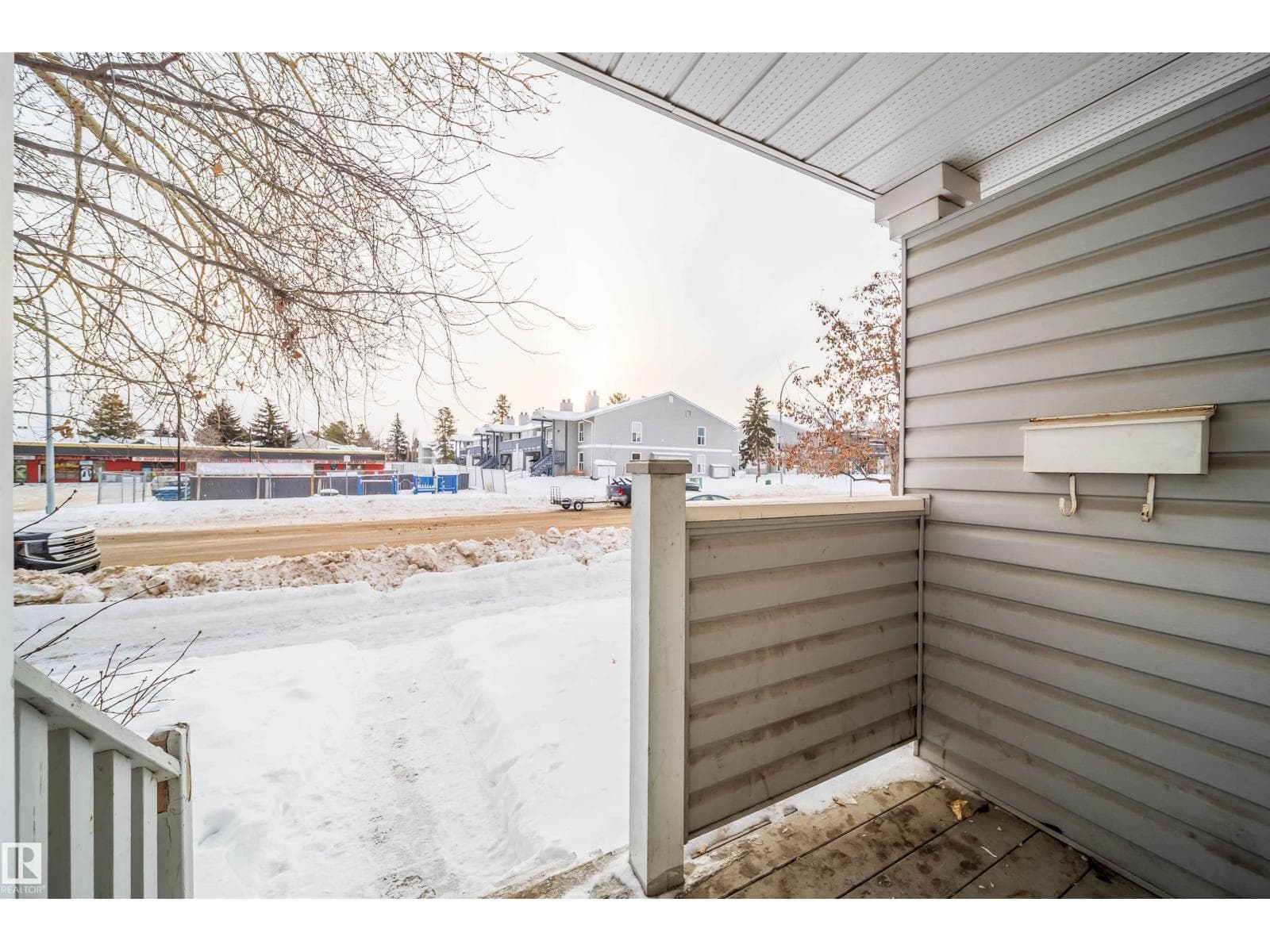 1576 MILL WOODS RD E NW photo 3
