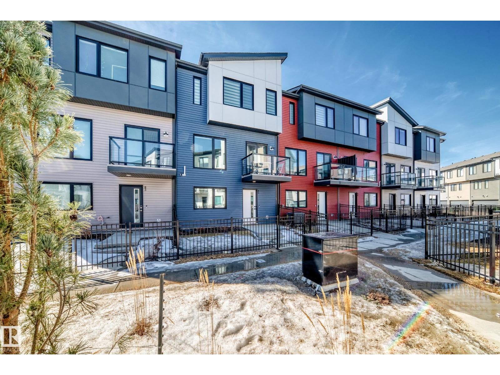 4 bed 3 bath single family at #82 11910 35 AV SW — $395,000