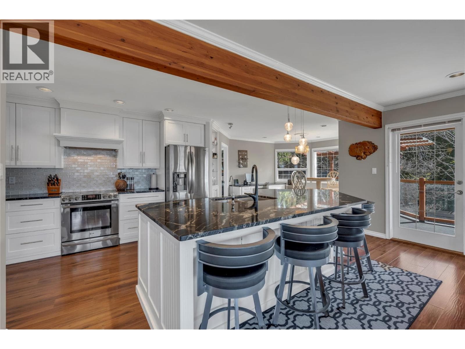 165 Highland Drive photo 3