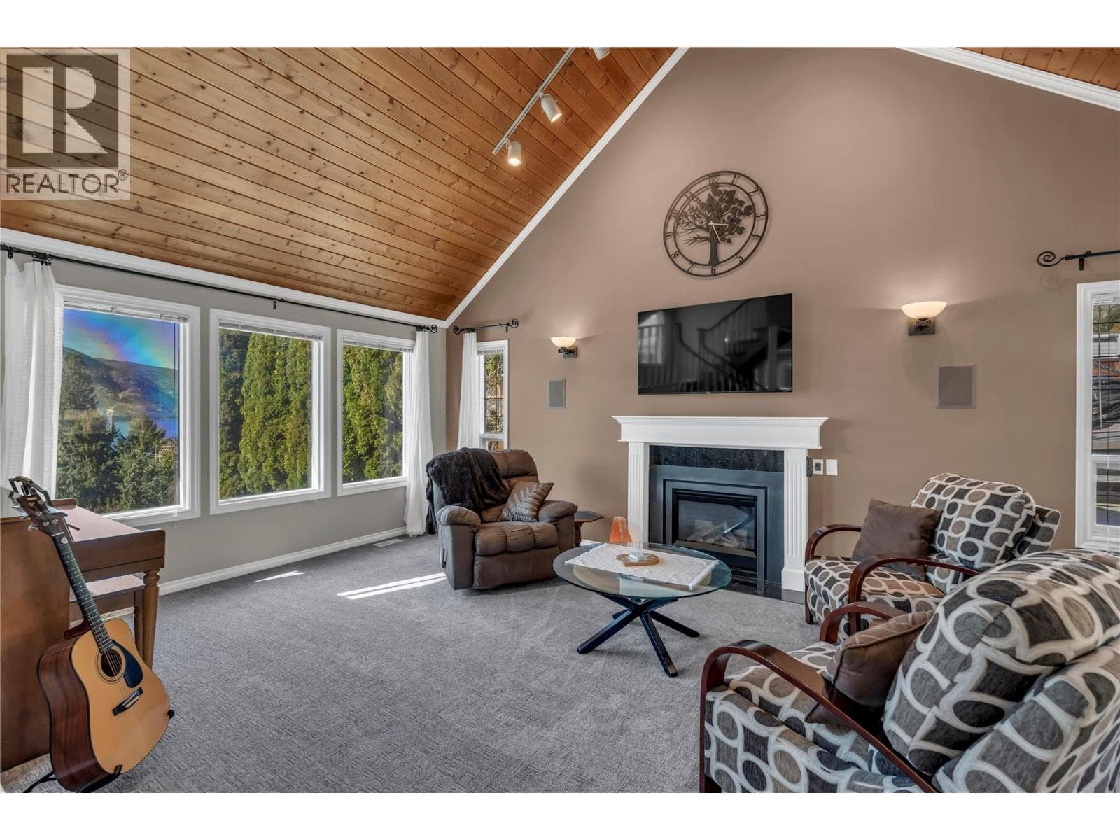 165 Highland Drive photo 5