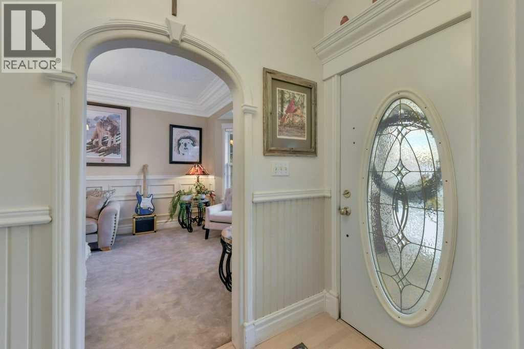5406 50 Avenue photo 4