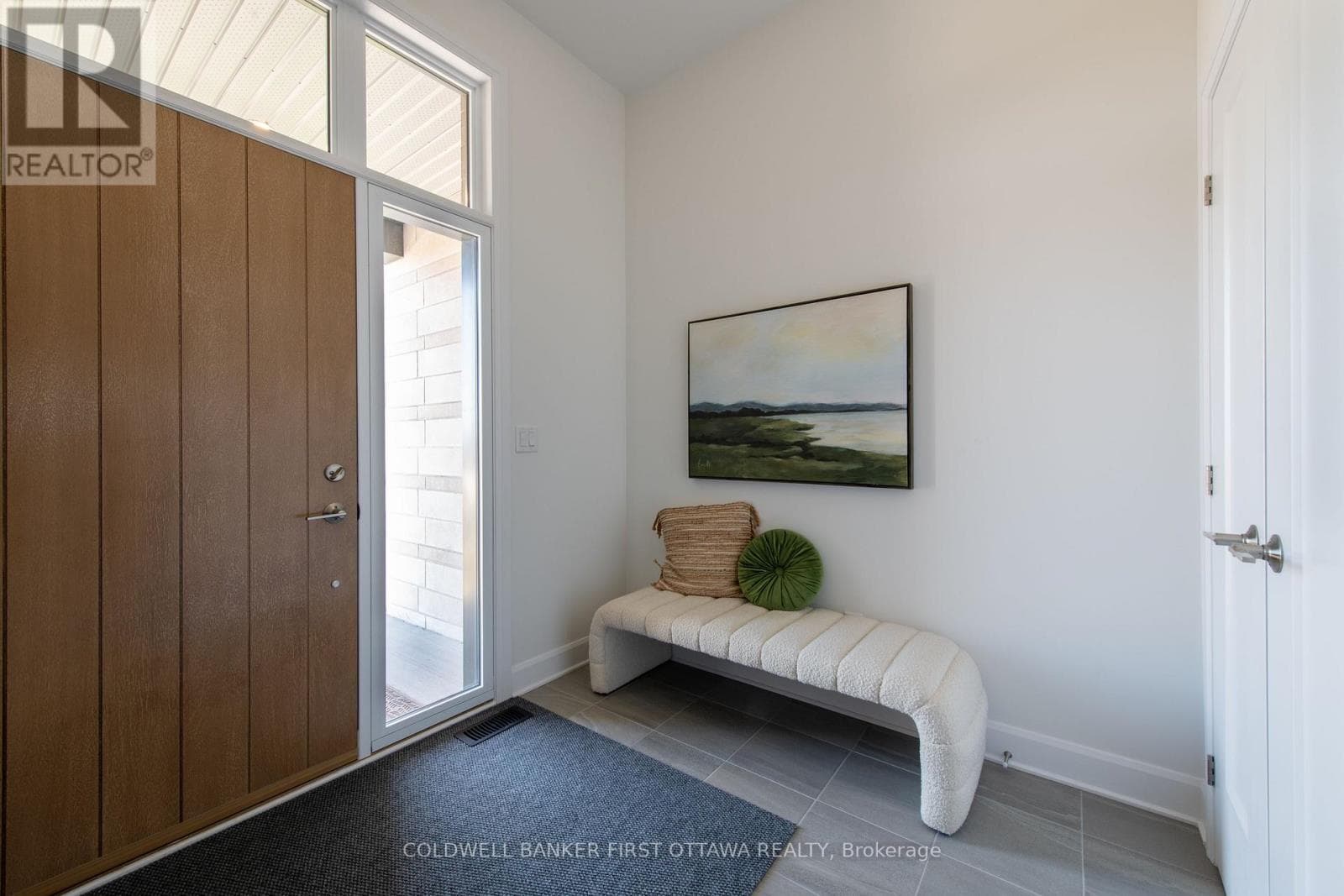 61 TROTMAN STREET photo 2