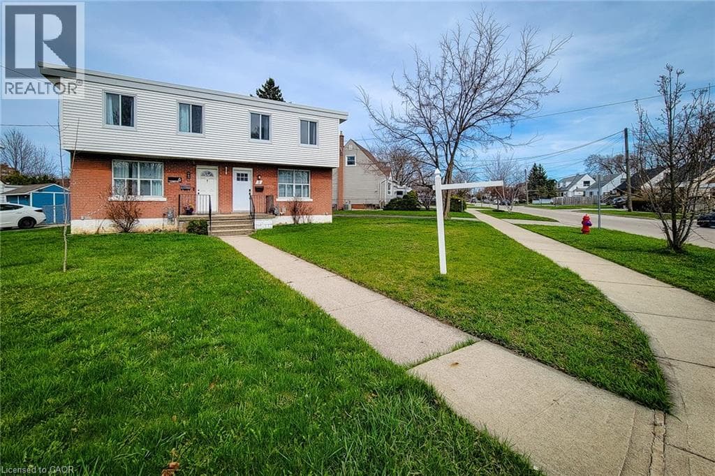 5 MARTHA Street photo 2