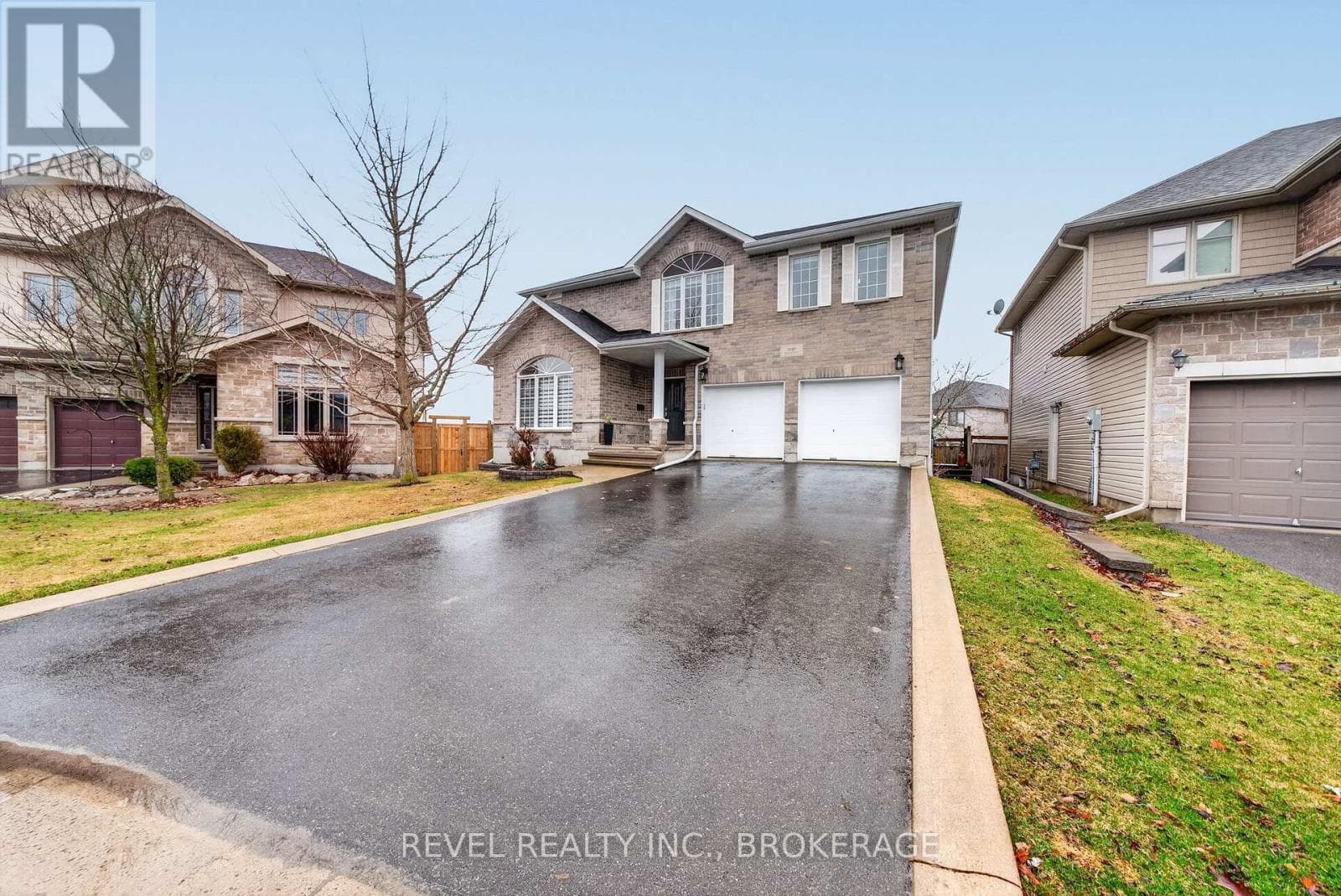 1557 PROVIDENCE CRESCENT photo 4