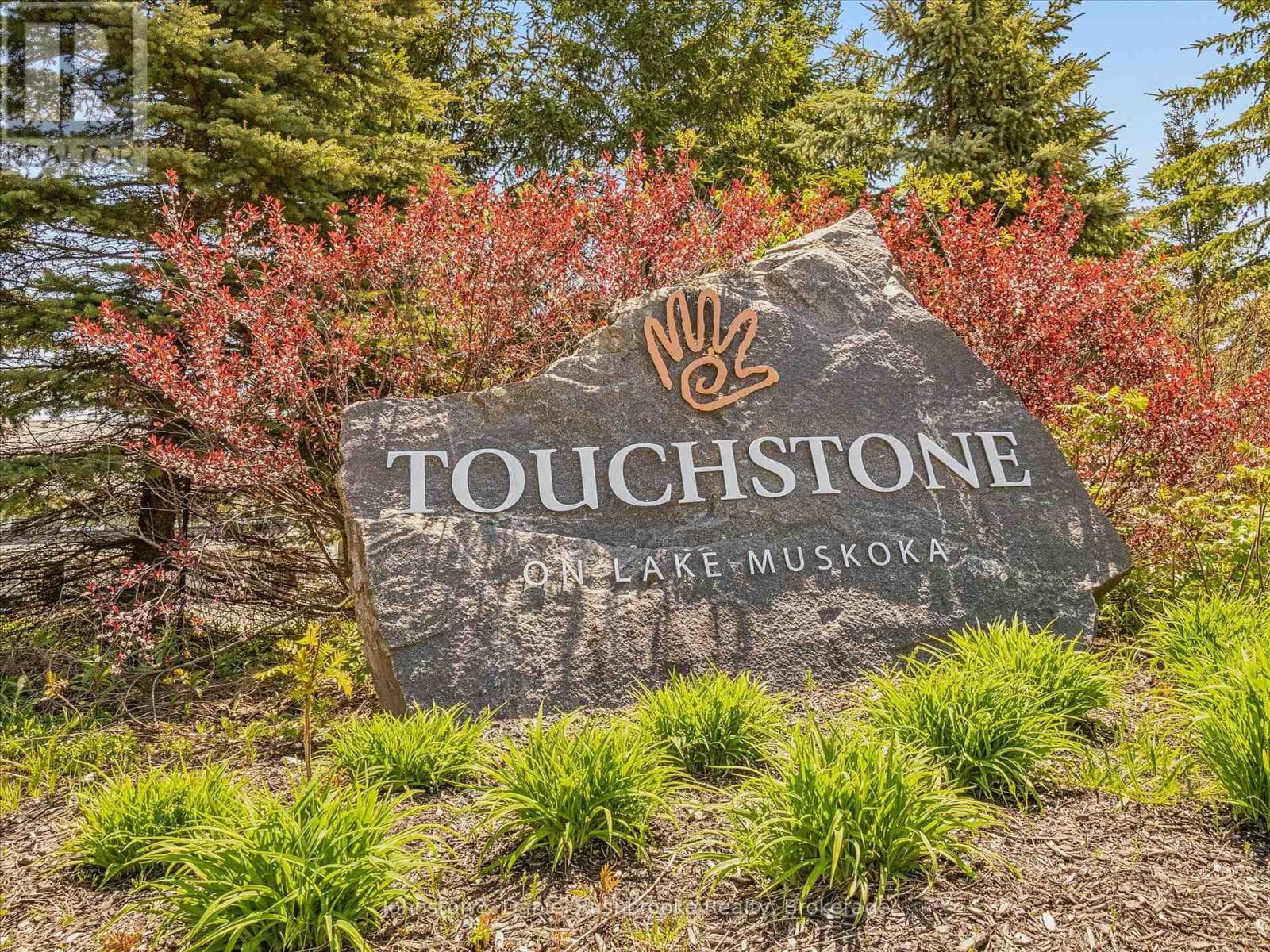 1 bed 1 bath single family at BTVE104 - 1869 MUSKOKA ROAD 118 W HIGHWAY — $360,000