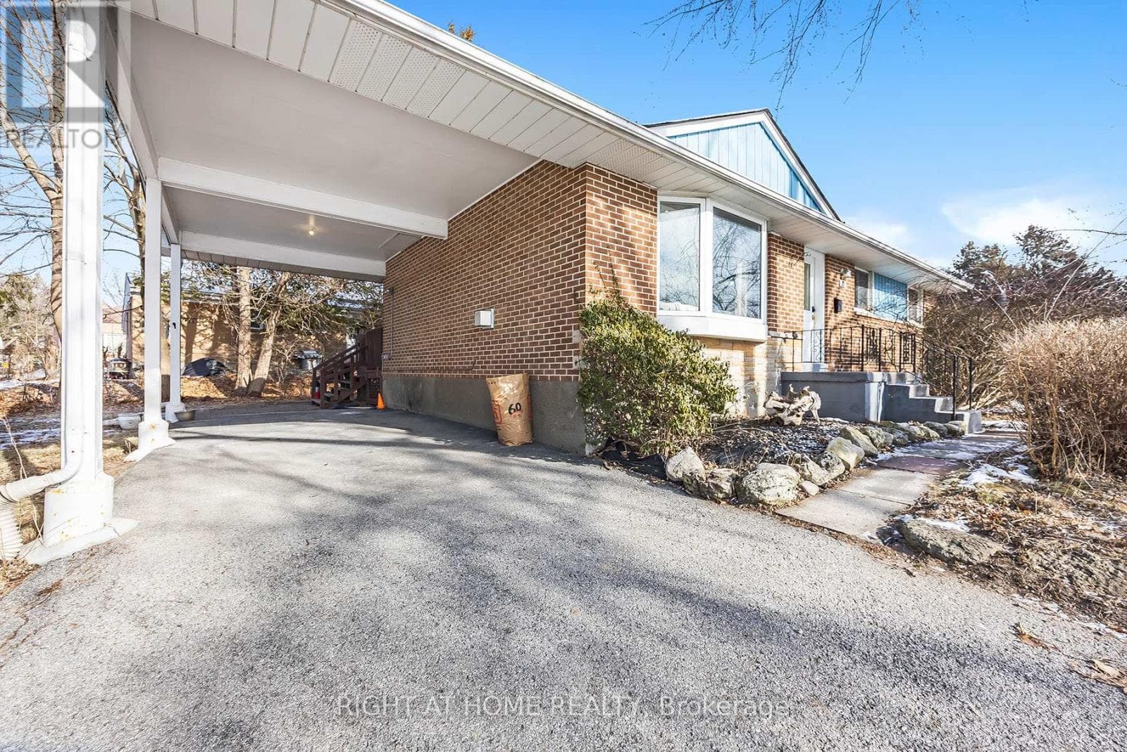 25 HILEY AVENUE photo 2