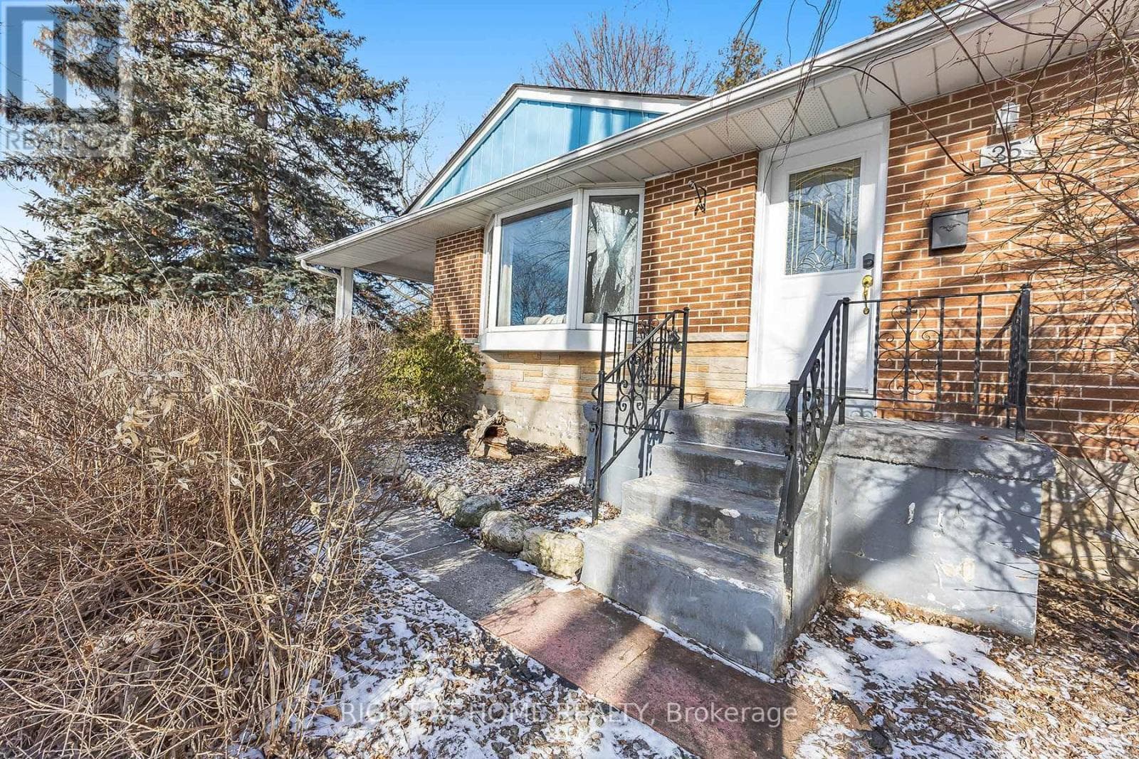 25 HILEY AVENUE photo 3