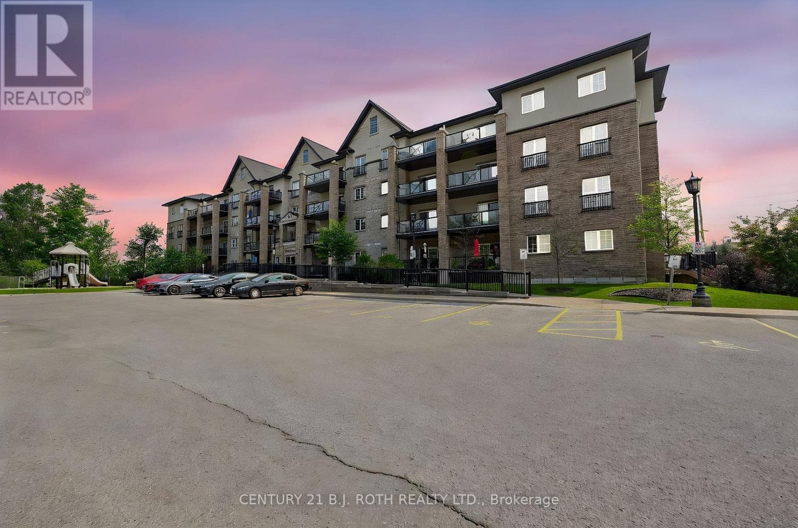 1 bed 1 bath single family at 303 - 40 FERNDALE DRIVE S — $399,000