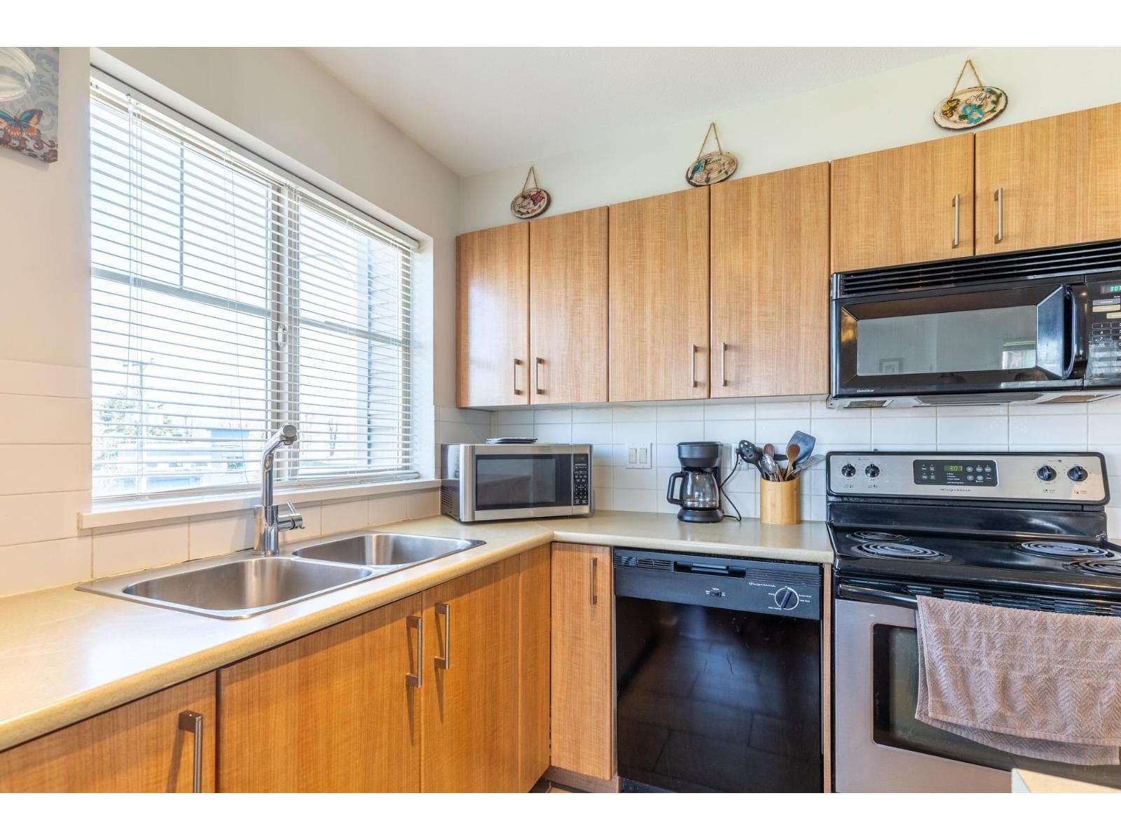 304 45555 YALE ROAD, Chilliwack Proper South photo 5
