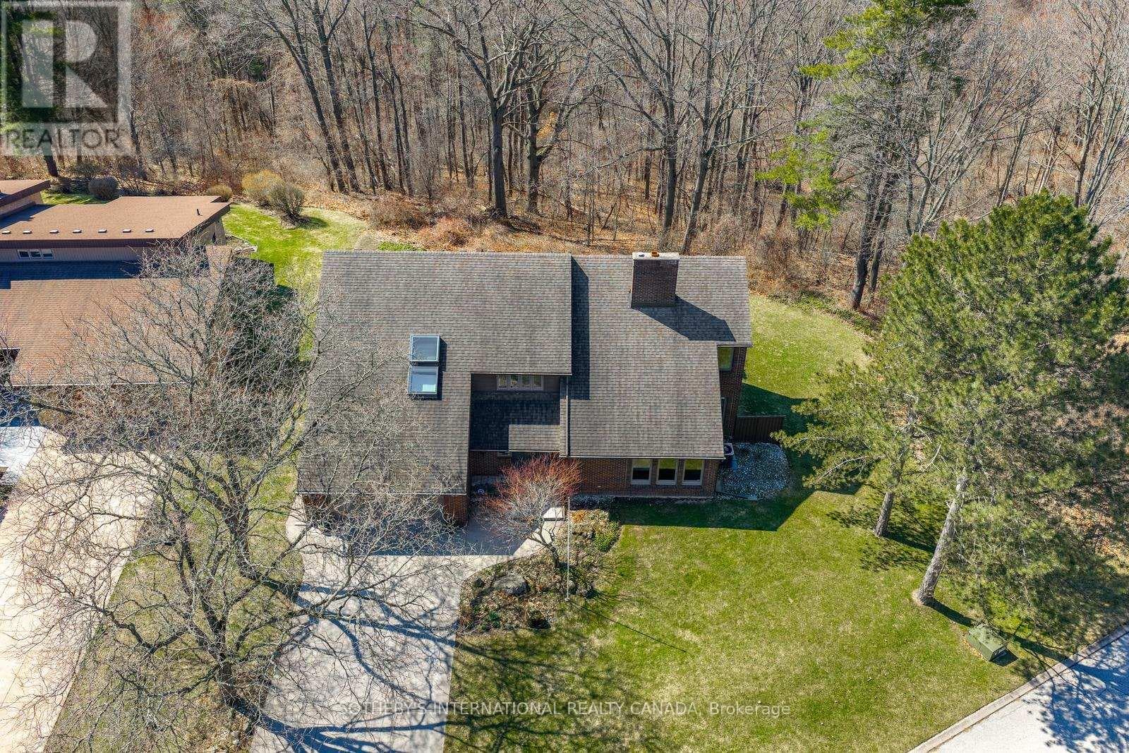 20 RIDGEVIEW COURT photo 4