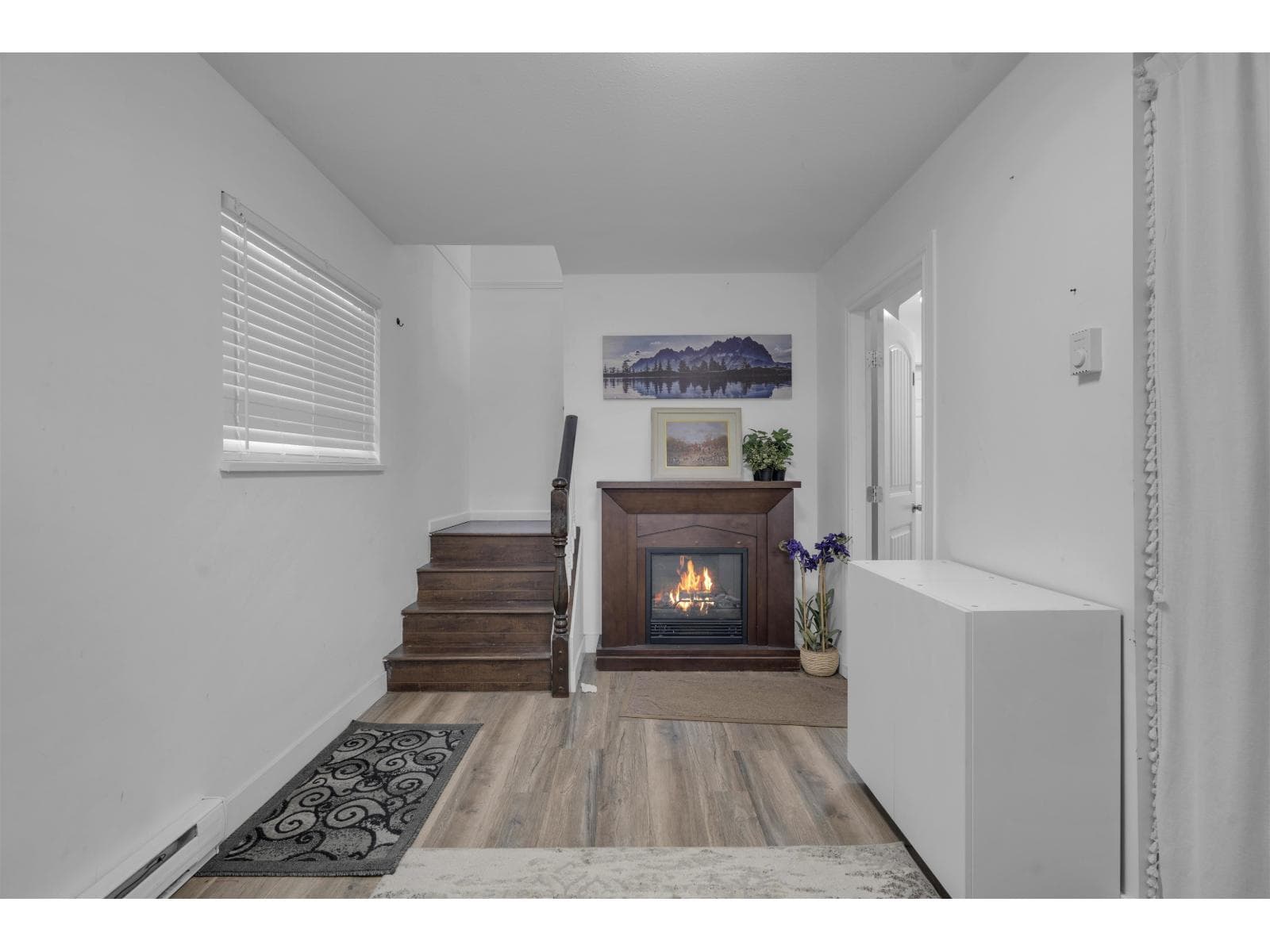 14812 87A AVENUE photo 3
