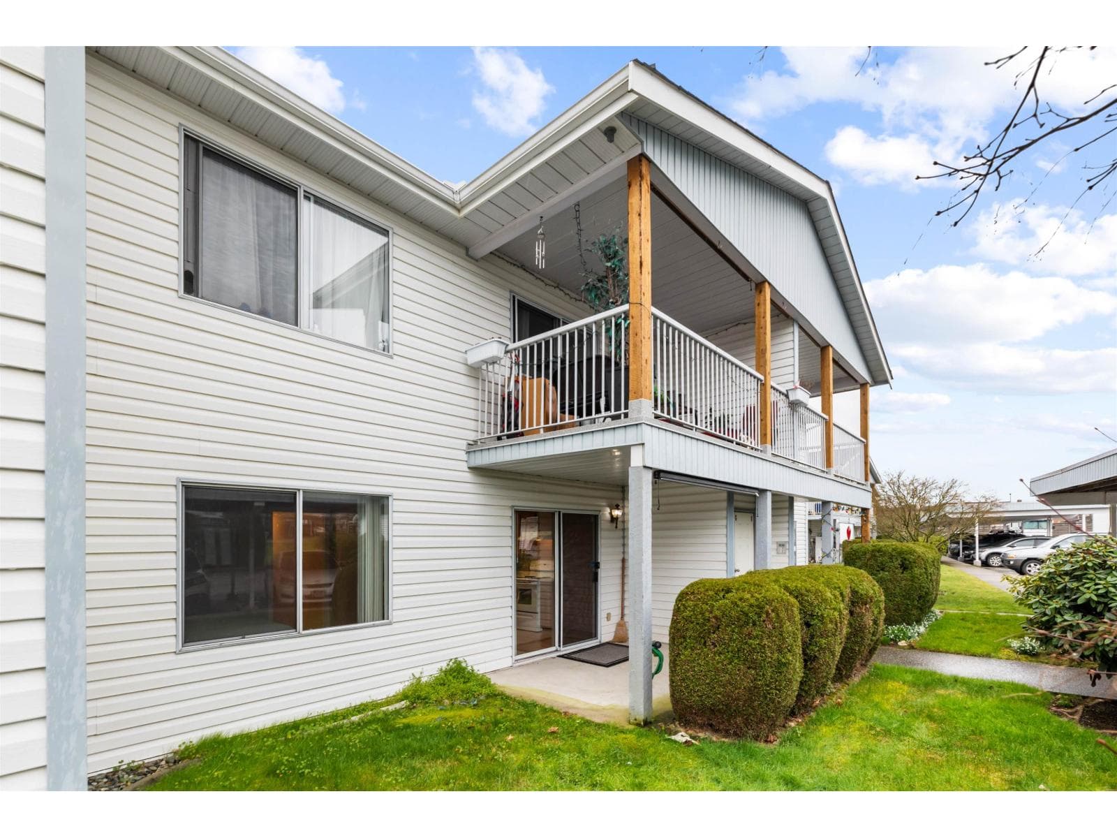 2 bed 2 bath single family at 5 32691 GARIBALDI DRIVE — $399,000