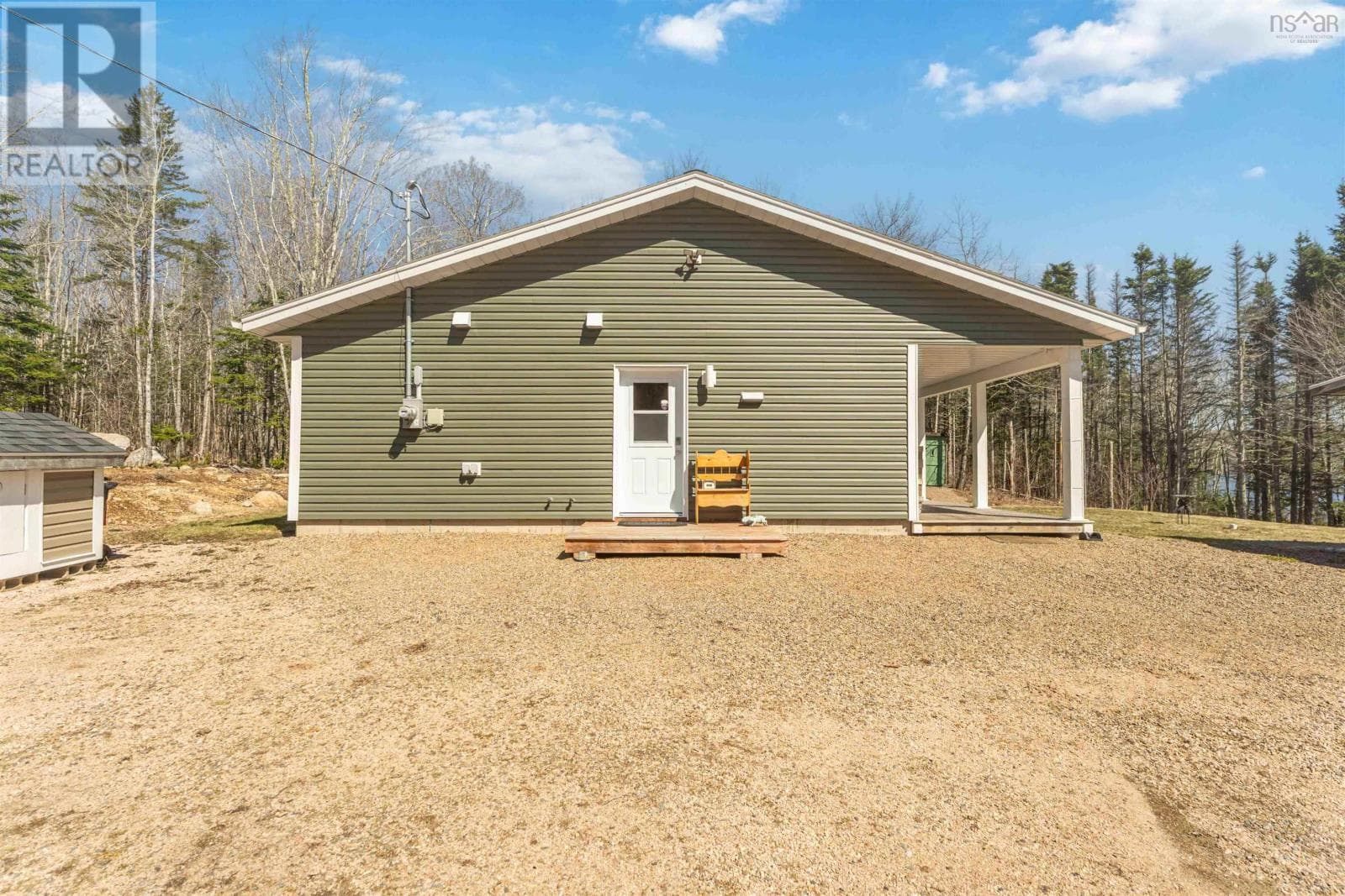368 Eddy Drive photo 4