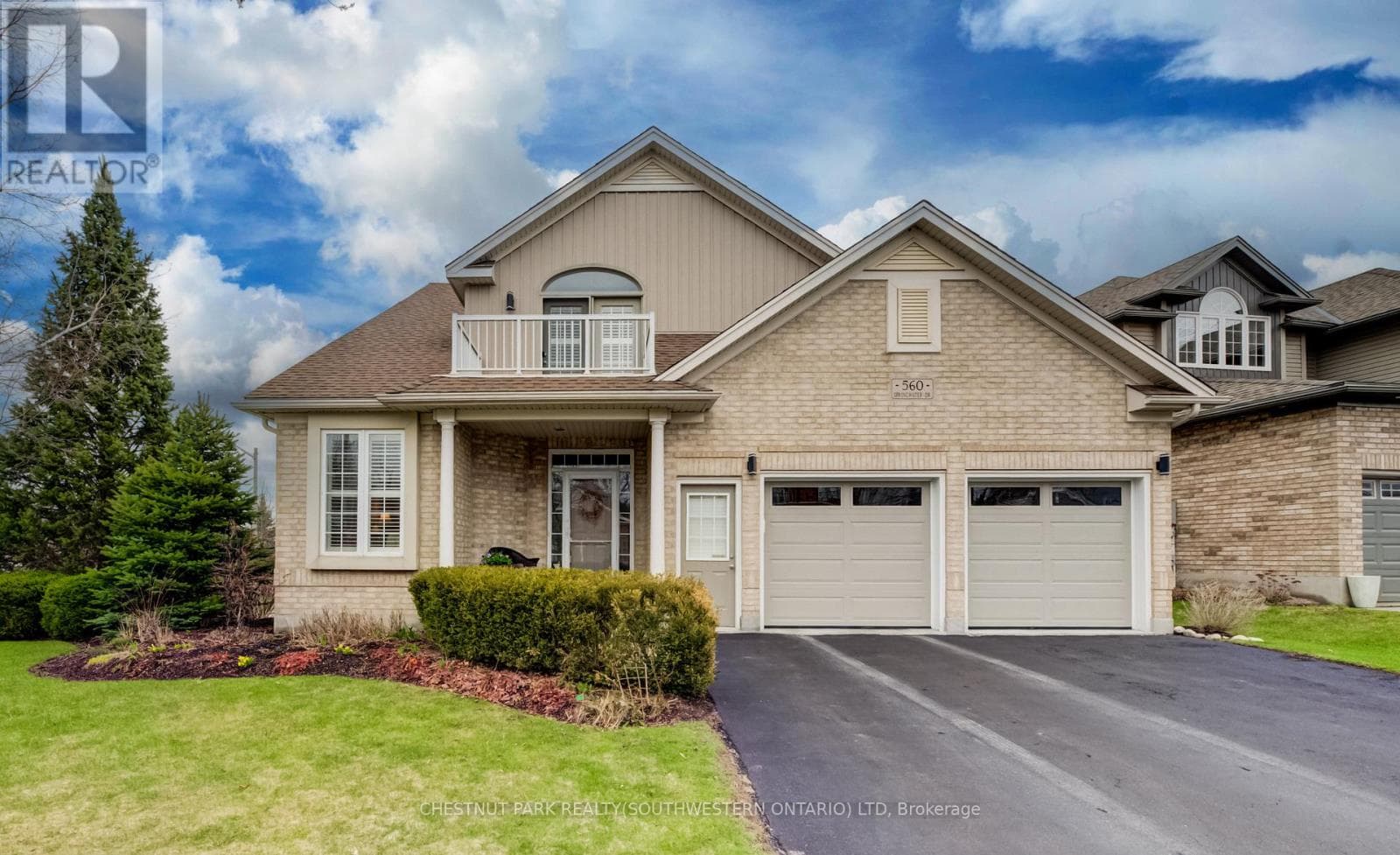 560 SPRINGWATER DRIVE photo 2