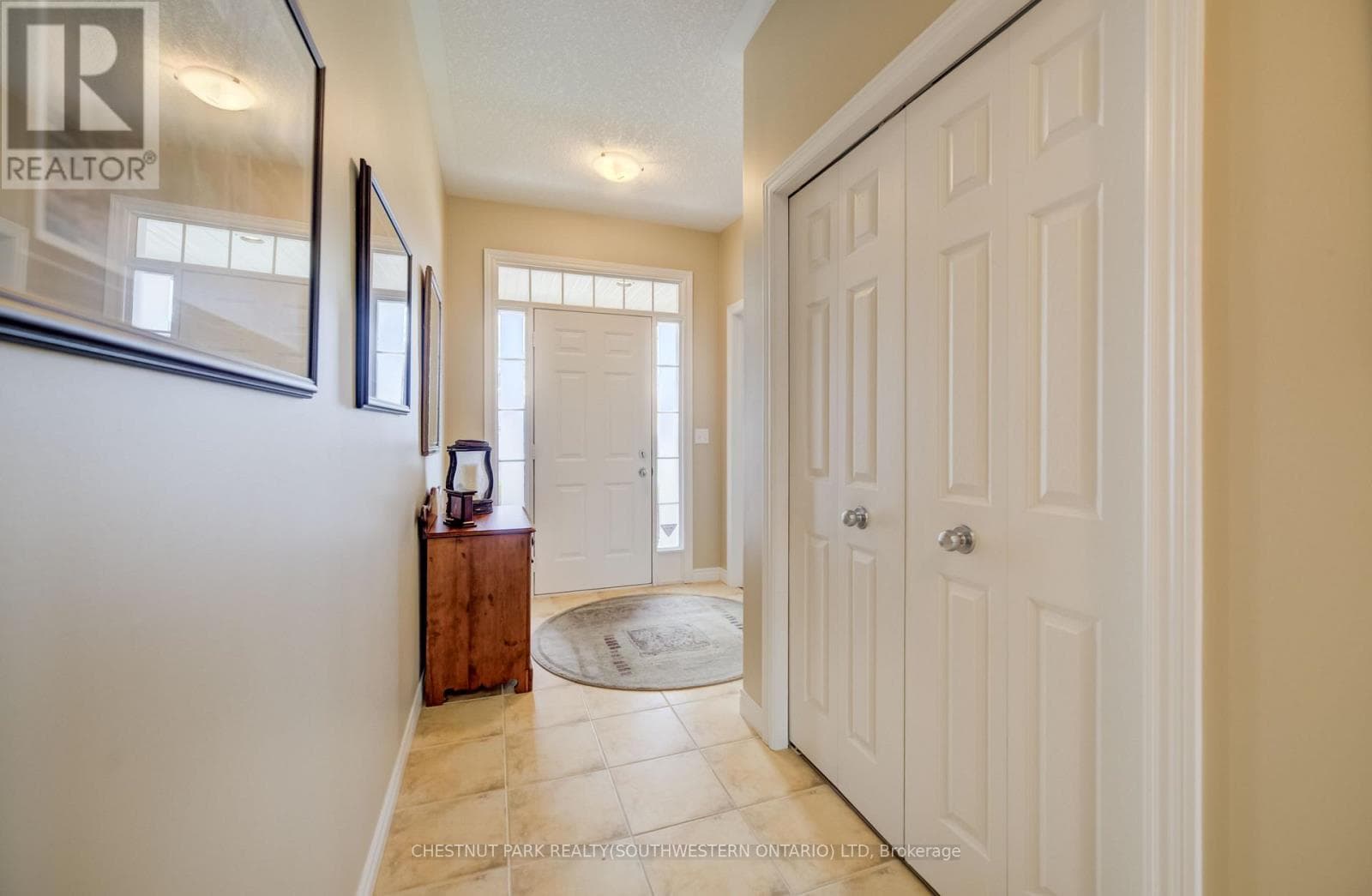 560 SPRINGWATER DRIVE photo 4