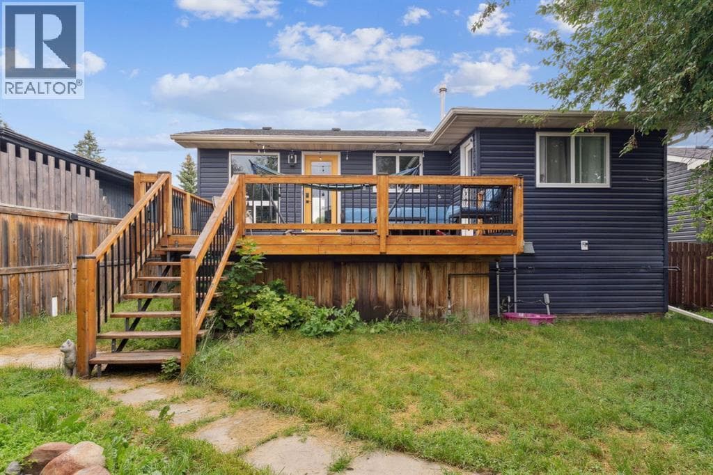 147 Falchurch Crescent NE