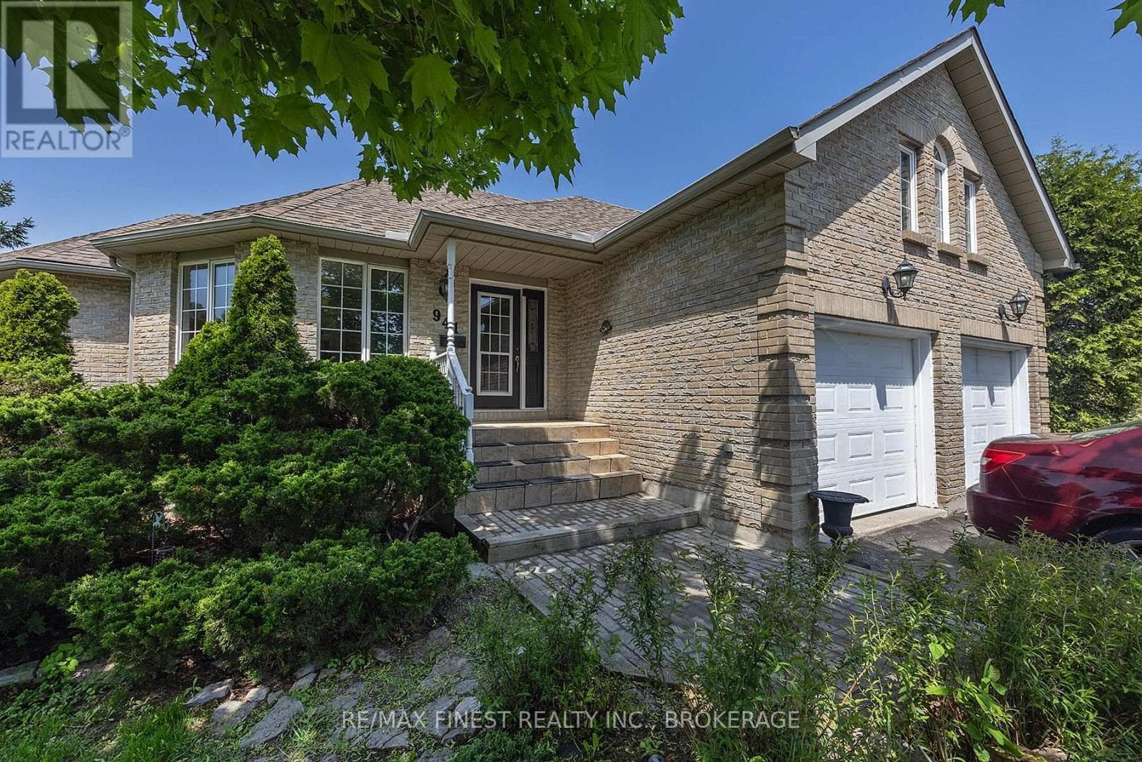 941 MALVERN TERRACE photo 4
