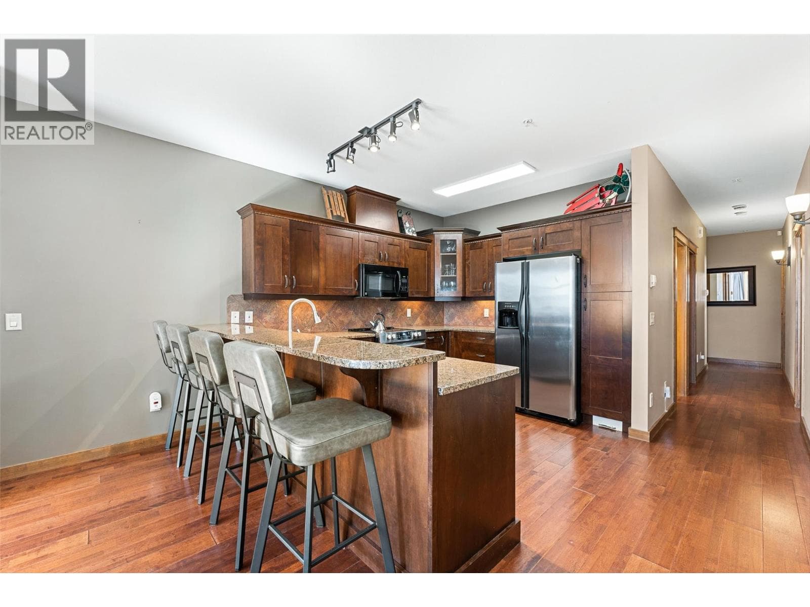 5895 Snow Pines Way Unit# 2 photo 4