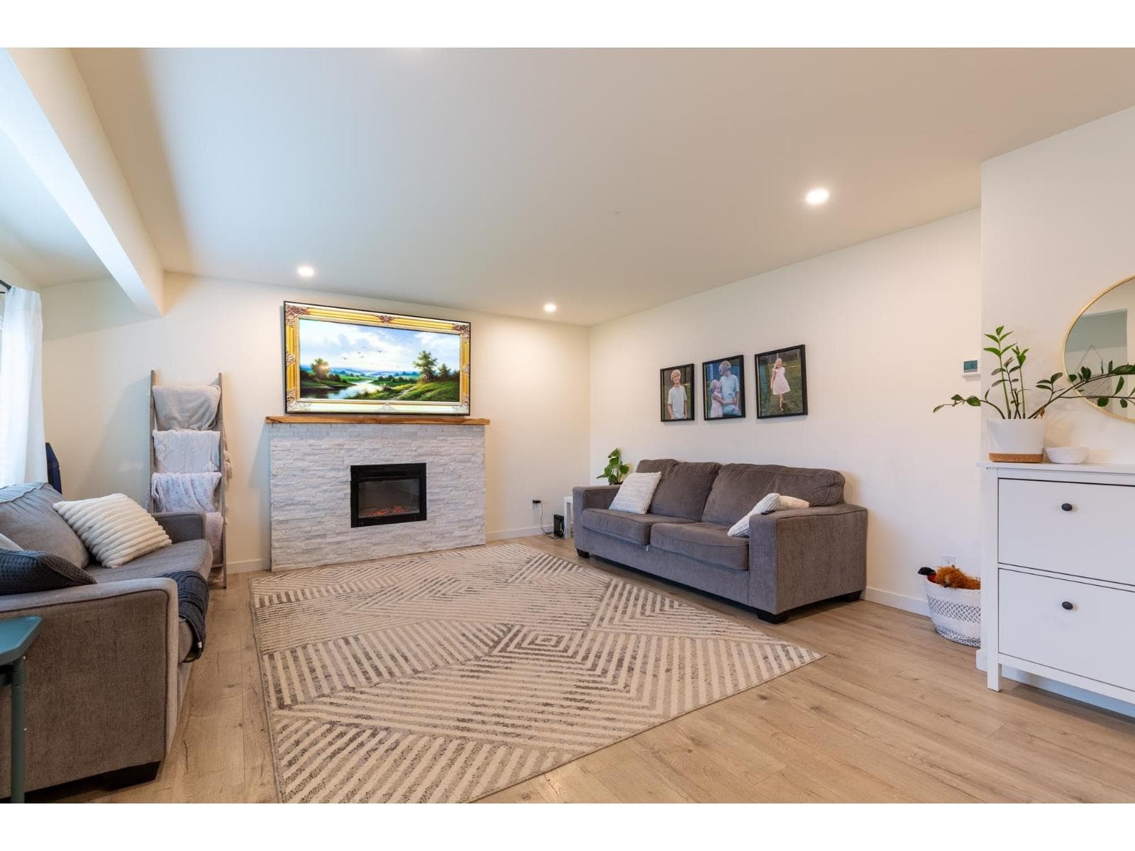 34324 MENDHAM STREET photo 3