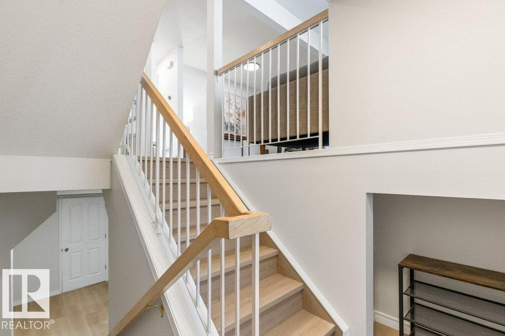 9753 176 ST NW photo 5
