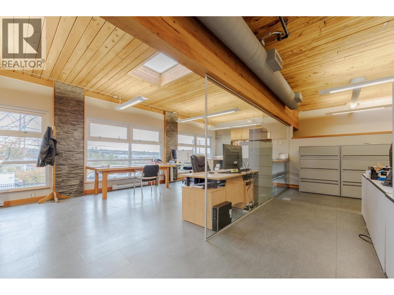 3905 2ND AVENUE photo 4