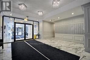 808 - 237 KING STREET W photo 4