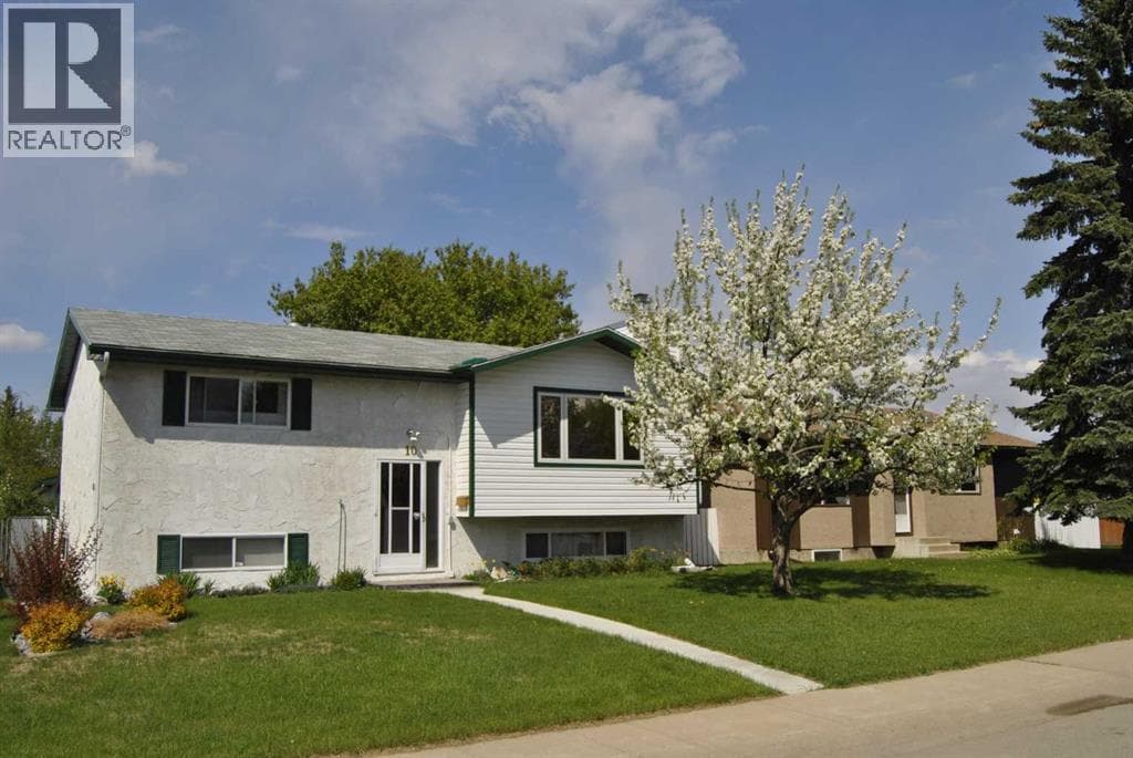 10 Patterson Crescent photo 2