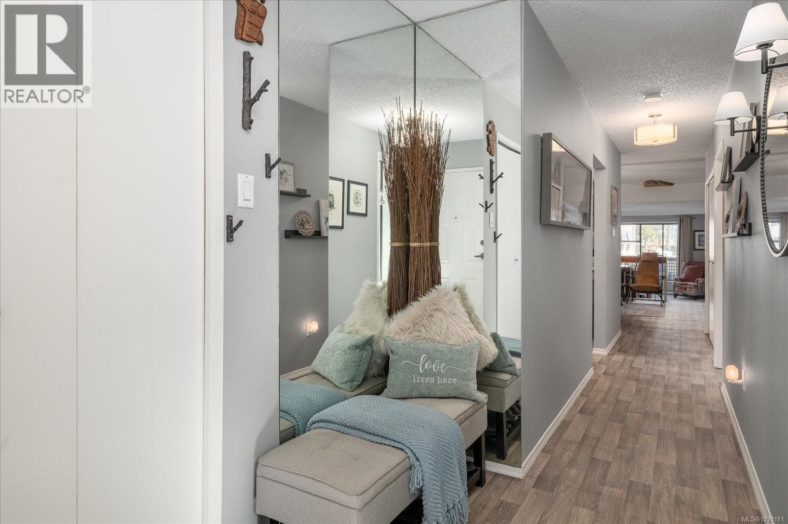 105 309 Morison Ave photo 2