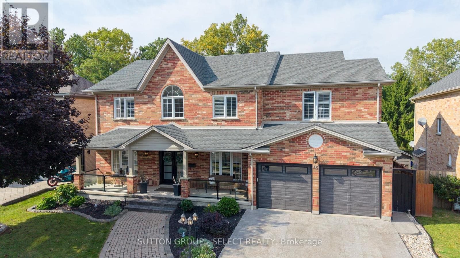 45 SHAW VALLEY DRIVE photo 2