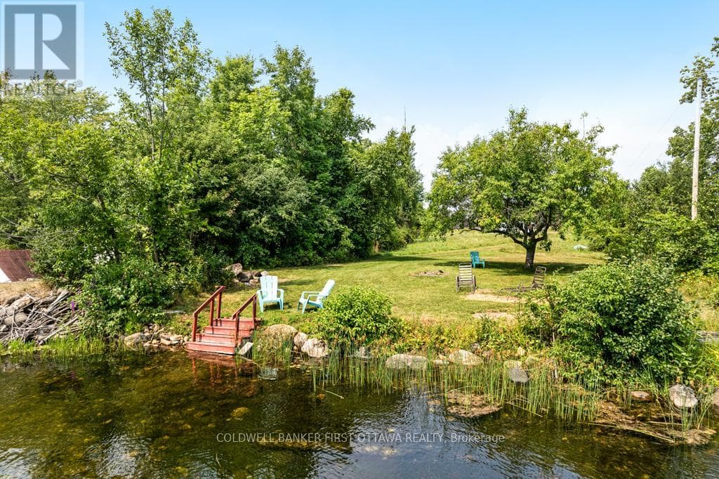 2565 CHRISTIE LAKE ROAD photo 2