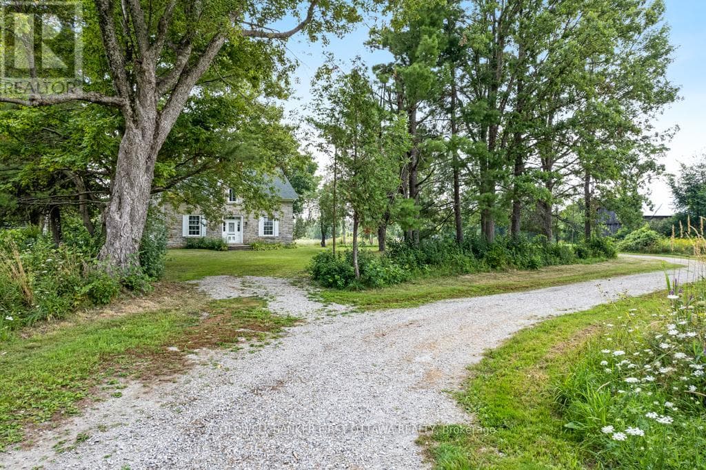2565 CHRISTIE LAKE ROAD photo 3