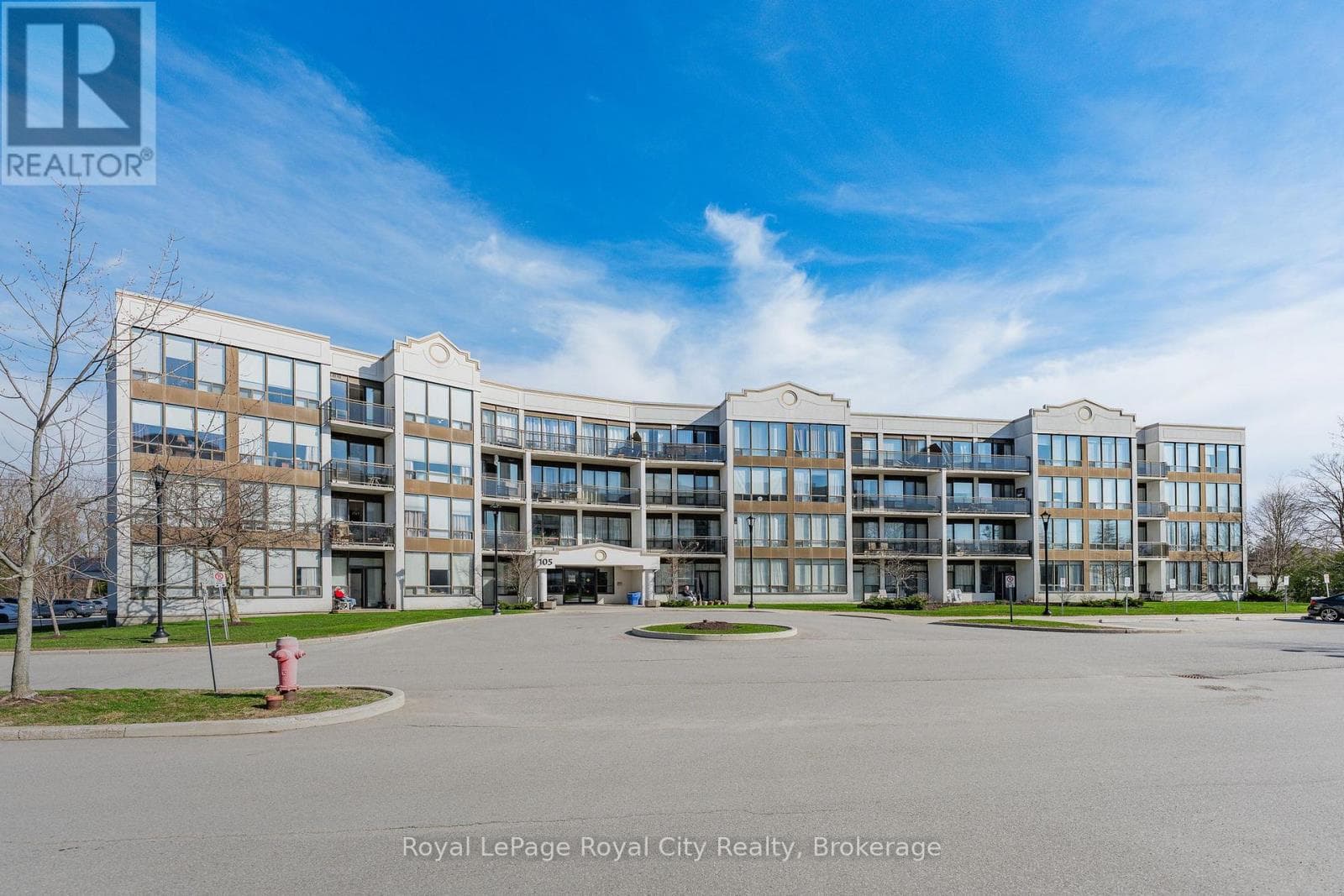 402 - 105 BAGOT STREET photo 2