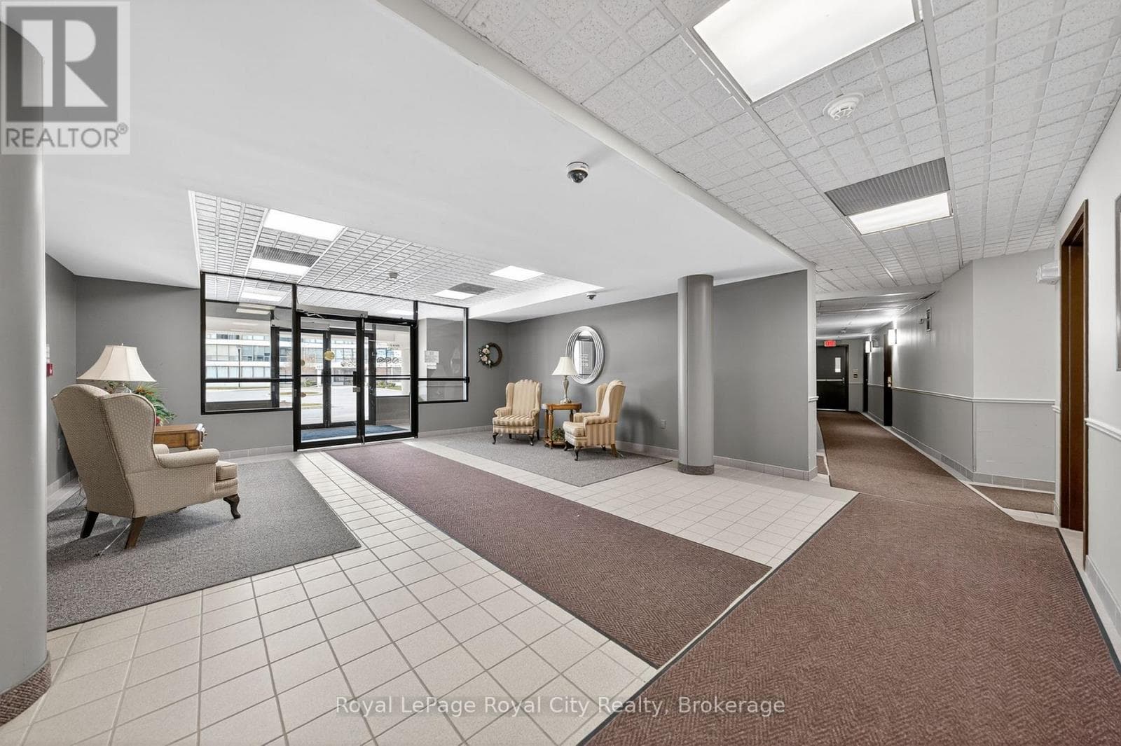 402 - 105 BAGOT STREET photo 5