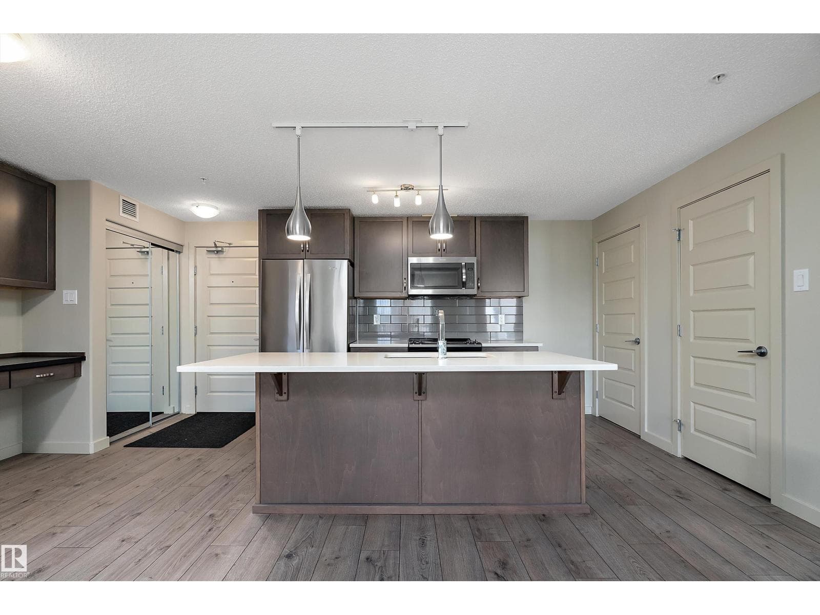 #309 4008 SAVARYN DR SW photo 5