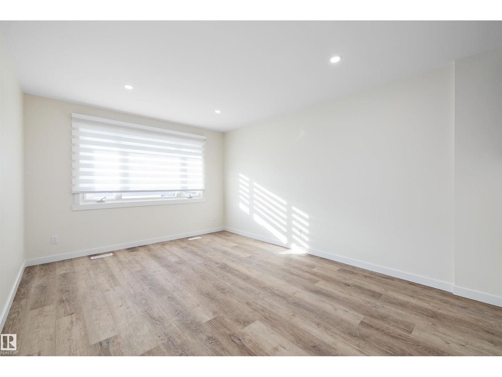 130 CALLINGWOOD TW NW photo 5